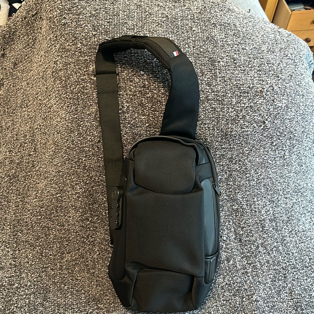 Crossbody bag